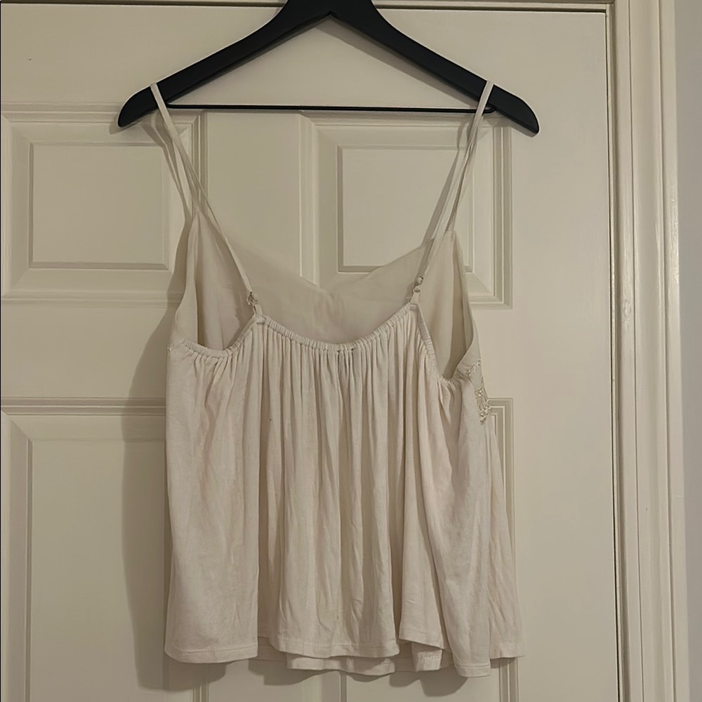 AEO Elegant White Embroidered Women's Top - Picture 2 of 3
